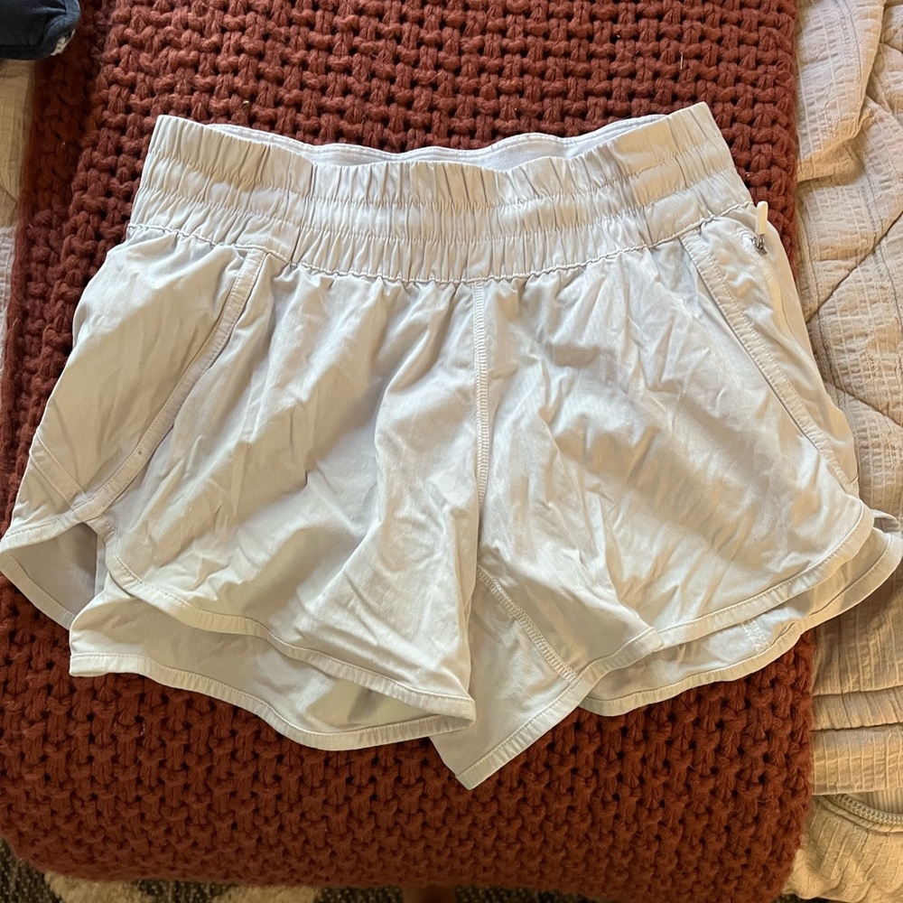 Lulu Lemon Track That shorts 4”. Size 6